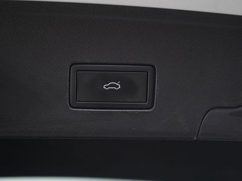 Used 2023 Volkswagen Atlas Cross Sport SEL Premium R-Line image 16