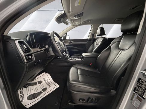 Used 2022 Kia Sorento S image 7
