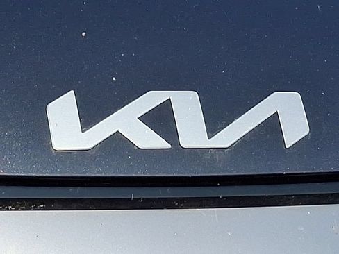 Used 2024 Kia Sportage EX FWD image 28