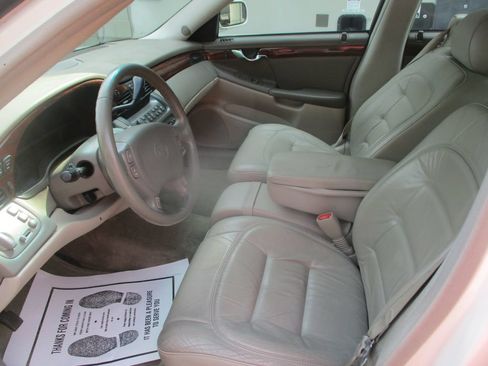 Used 2002 Cadillac De Ville w/ Comfort/Convenience Pkg FWD image 12
