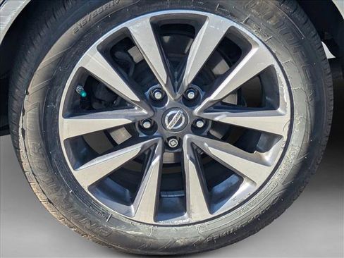 Used 2016 Nissan Altima 2.5 SL w/ Moonroof Package image 14