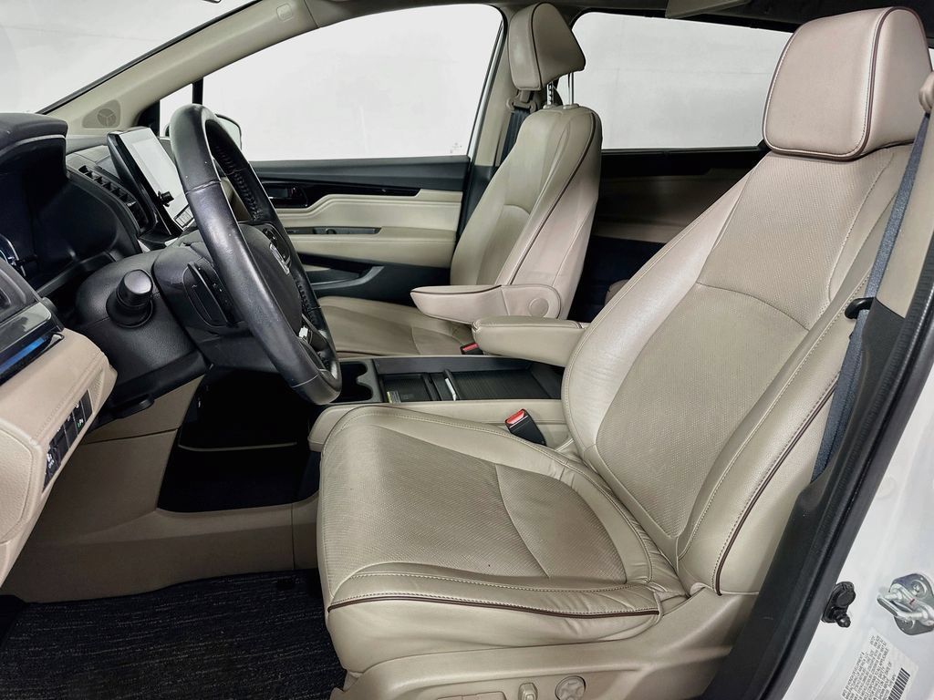 Used 2022 Honda Odyssey Elite image 8