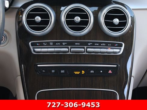 Certified 2022 Mercedes-Benz GLC 300 4MATIC image 19