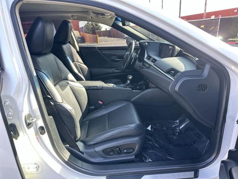 Used 2019 Lexus ES 350 w/ Premium Package image 14