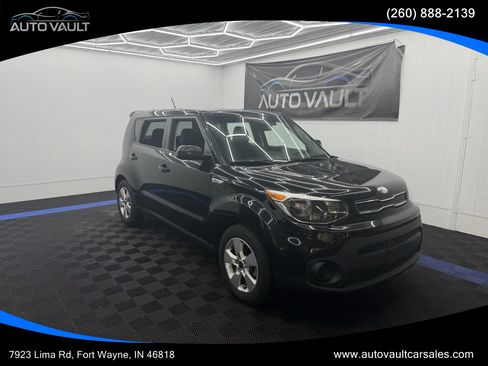 Used 2019 Kia Soul w/ Convenience Package image 1