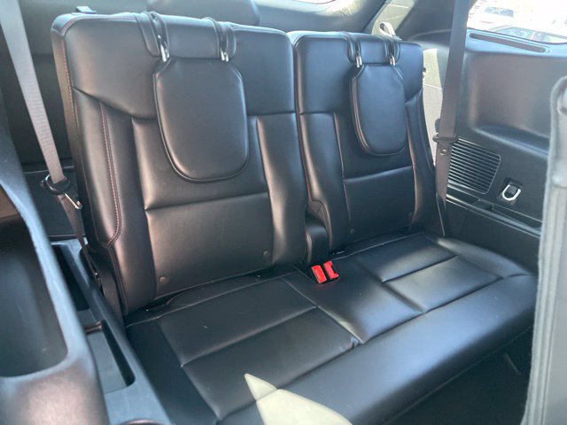 Used 2025 Ford Explorer ST-Line w/ ST-Line Street Pack AWD/4WD image 16