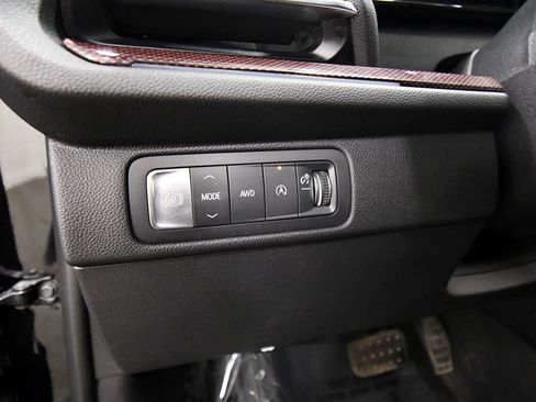 Used 2024 Chevrolet Traverse RS AWD/4WD image 20