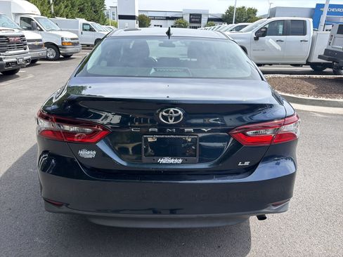 Used 2021 Toyota Camry LE FWD image 11
