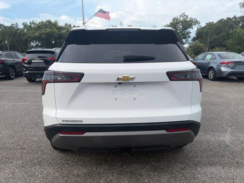 Used 2025 Chevrolet Equinox LT w/ Convenience Package II FWD image 7