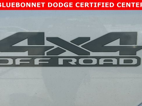 Used 2018 RAM 2500 Laramie w/ Sport Appearance Group AWD/4WD image 18