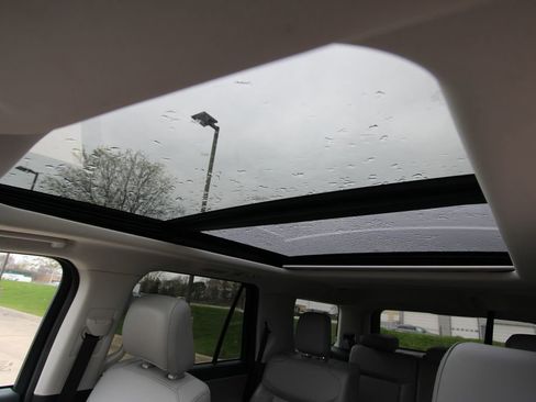 Used 2025 Ford Expedition Active image 14