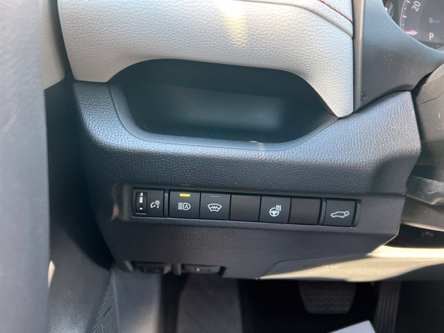 Used 2025 Toyota RAV4 XLE w/ Convenience Package AWD/4WD image 15