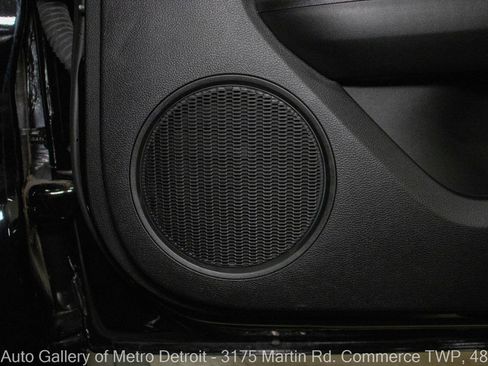 Used 2020 Ford Mustang Shelby GT500 w/ Carbon Fiber Track Pack RWD image 36