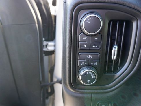 Used 2021 Chevrolet Silverado 1500 Custom image 15