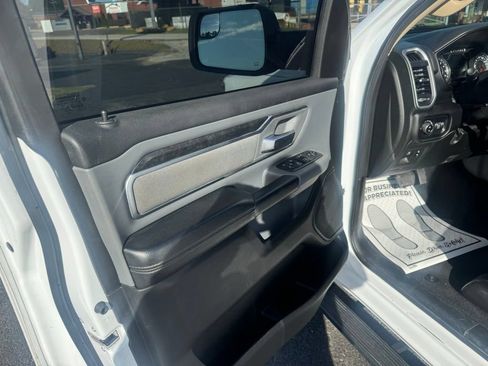 Used 2019 RAM 1500 Big Horn AWD/4WD image 16
