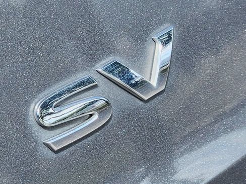 Certified 2023 Nissan Rogue SV FWD image 13