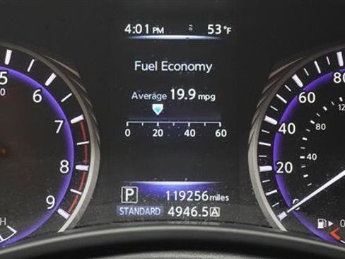 Used 2017 INFINITI Q50 Signature Edition w/ All Weather Package (L93) image 11