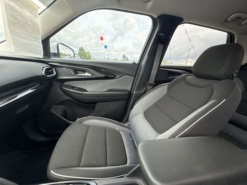 Used 2023 Chevrolet TrailBlazer LT w/ Convenience Package FWD image 30