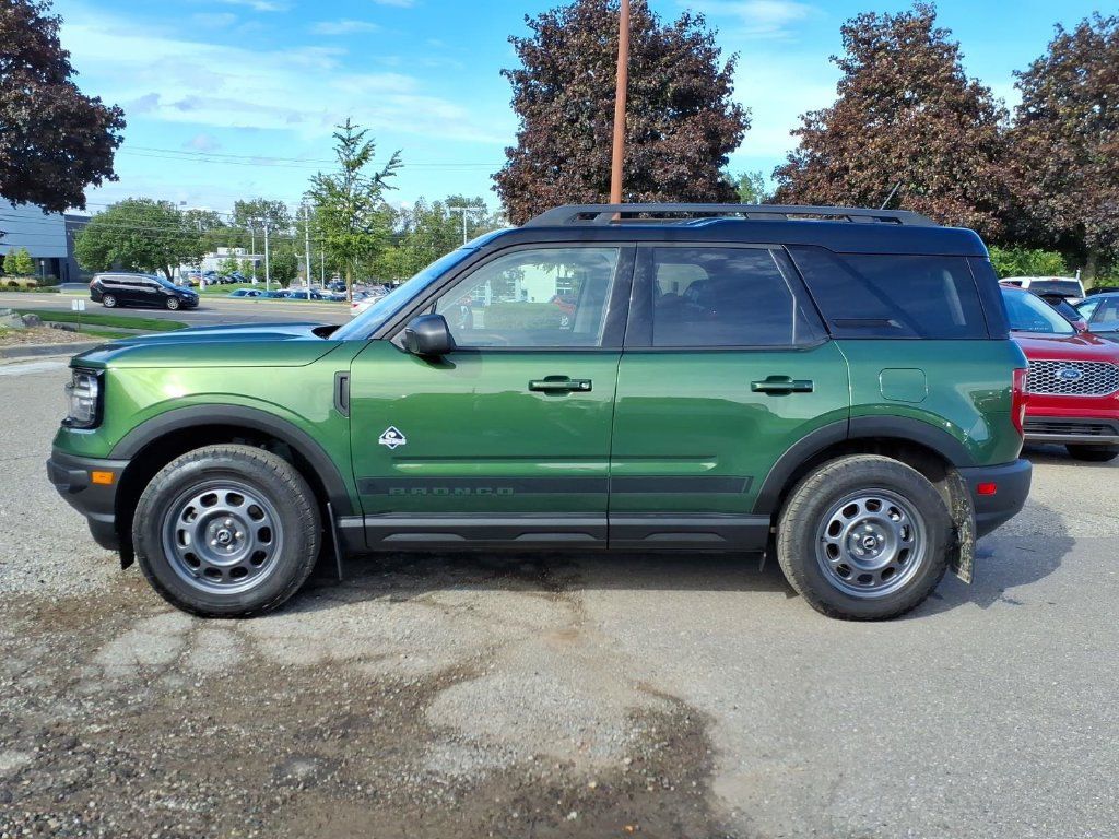 Used 2024 Ford Bronco Sport Outer Banks AWD/4WD image 2