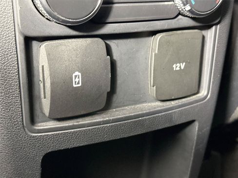 Used 2021 Ford Explorer XLT w/ Equipment Group 202A RWD image 34