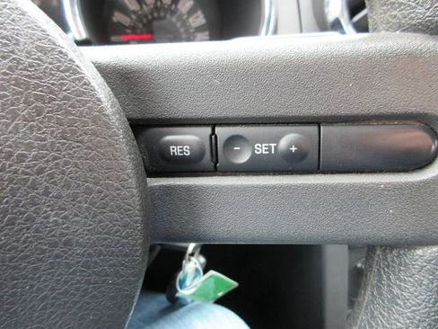 Used 2007 Ford Mustang GT Premium image 11