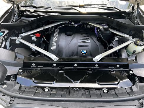 Used 2026 BMW X7 xDrive40i w/ Executive Package AWD/4WD image 31