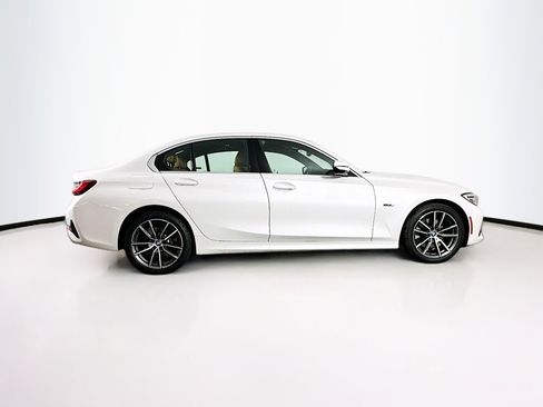 Used 2022 BMW 330e xDrive w/ Premium Package image 10