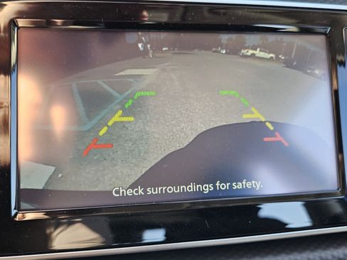 New 2025 Nissan Kicks Play S image 9