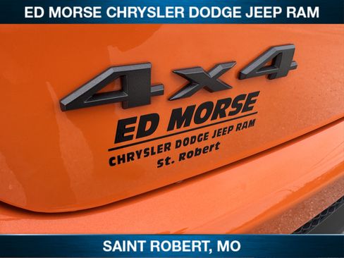 New 2026 Jeep Compass Trailhawk w/ Sun, Sound & Navigation Group AWD/4WD image 11