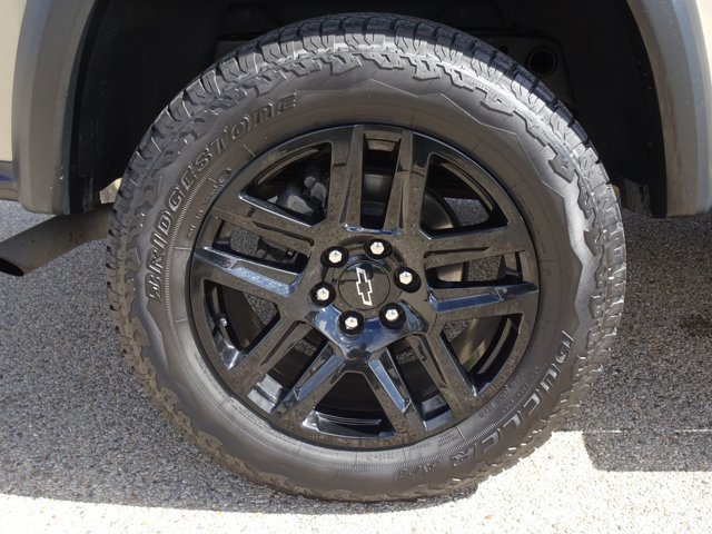 Used 2023 Chevrolet Colorado Trail Boss w/ Advanced Trailering Package AWD/4WD image 24