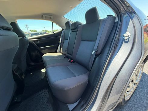 Used 2018 Toyota Corolla LE FWD image 11