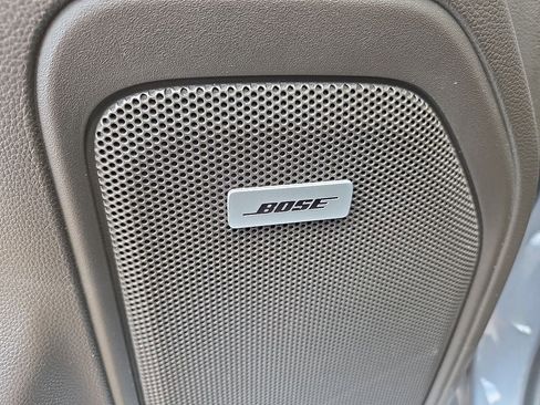 Used 2019 GMC Sierra 1500 SLT w/ SLT Premium Plus Package AWD/4WD image 22