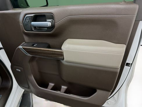 Used 2021 Chevrolet Silverado 1500 RST AWD/4WD image 33