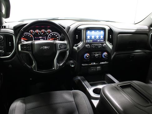 Used 2022 Chevrolet Silverado 1500 RST AWD/4WD image 2