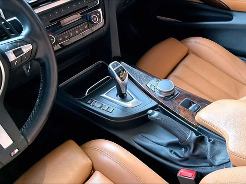 Used 2019 BMW 440i xDrive Convertible w/ M Sport Package image 16