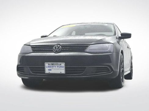 Used 2013 Volkswagen Jetta S FWD image 38