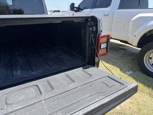Used 2021 Jeep Gladiator Mojave AWD/4WD image 5