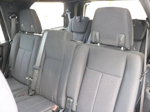 Used 2015 Ford Expedition XLT AWD/4WD image 29