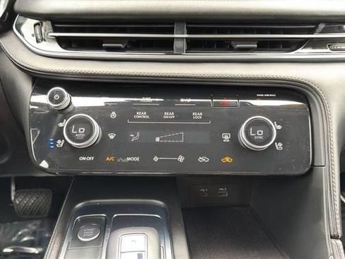 Used 2022 INFINITI QX60 Luxe w/ Cargo Package AWD/4WD image 16