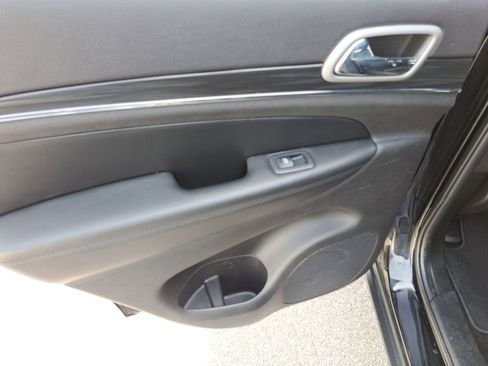 Used 2021 Jeep Grand Cherokee Limited AWD/4WD image 20