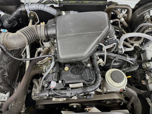 Used 2021 Toyota Tacoma SR image 35