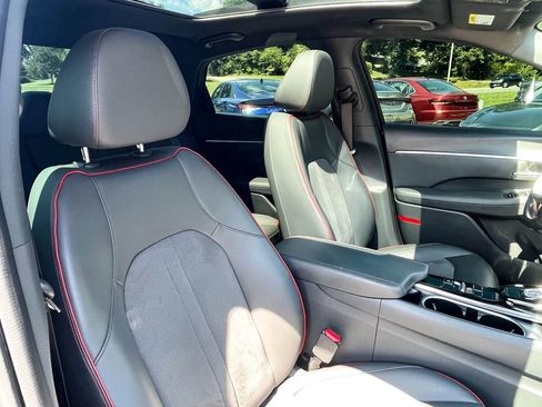 Used 2021 Hyundai Sonata SEL Plus w/ Tech Package image 10