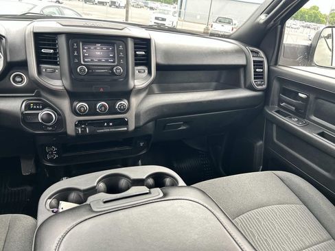 Used 2022 RAM 2500 Tradesman w/ Chrome Appearance Group AWD/4WD image 25