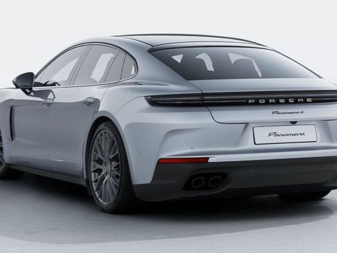 New 2026 Porsche Panamera 4 image 2