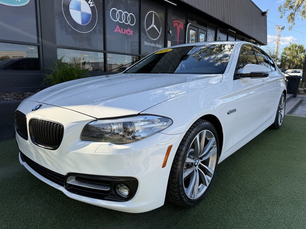 Used 2016 BMW 528i Sedan RWD image 1