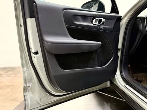 Used 2023 Volvo C40 P8 Recharge Plus w/ Protection Package Premier AWD/4WD image 12