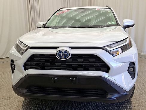 Certified 2023 Toyota RAV4 XLE Premium image 6