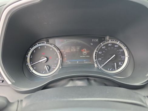 Used 2022 Toyota Highlander XLE FWD image 16