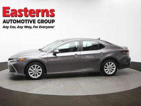 Used 2023 Toyota Camry LE image 58