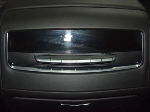 Used 2024 Cadillac Escalade ESV Premium Luxury Platinum AWD/4WD image 49